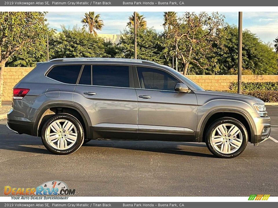 2019 Volkswagen Atlas SE Platinum Gray Metallic / Titan Black Photo #3