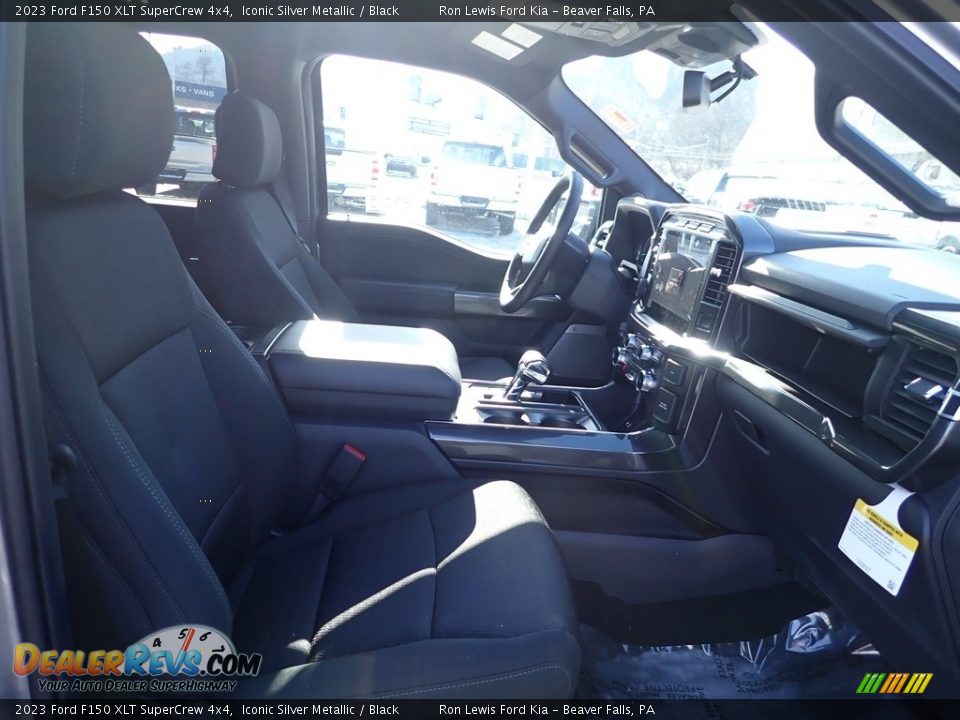 2023 Ford F150 XLT SuperCrew 4x4 Iconic Silver Metallic / Black Photo #11