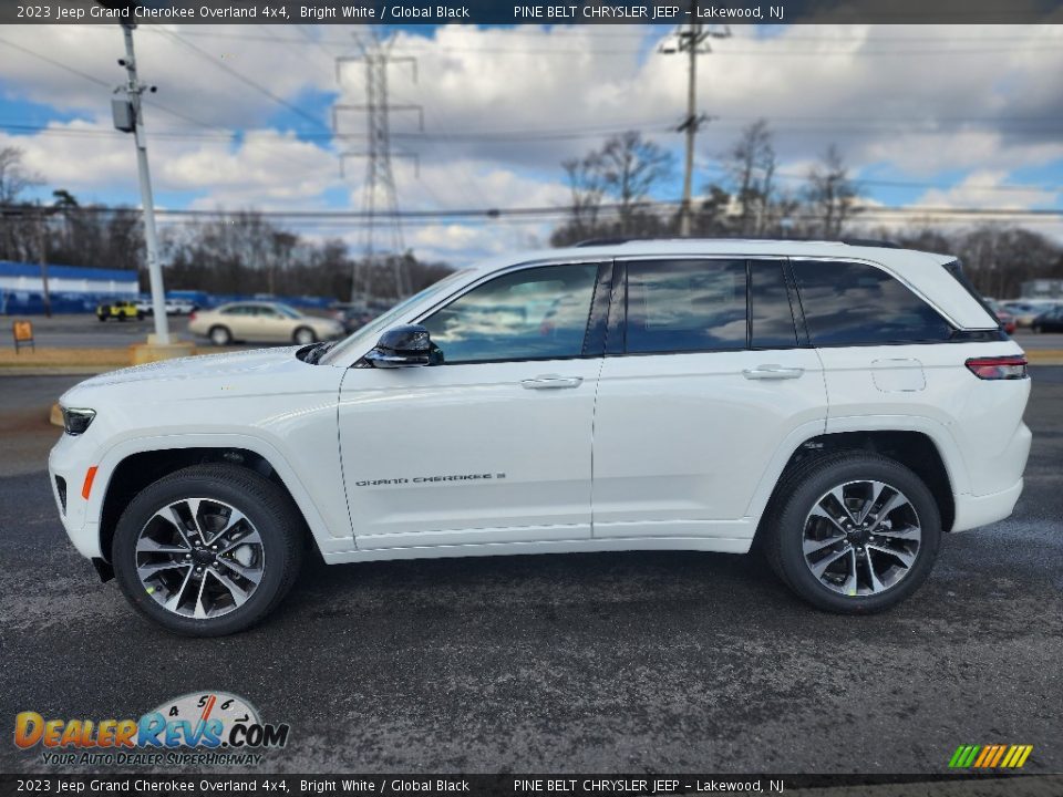 Bright White 2023 Jeep Grand Cherokee Overland 4x4 Photo #3