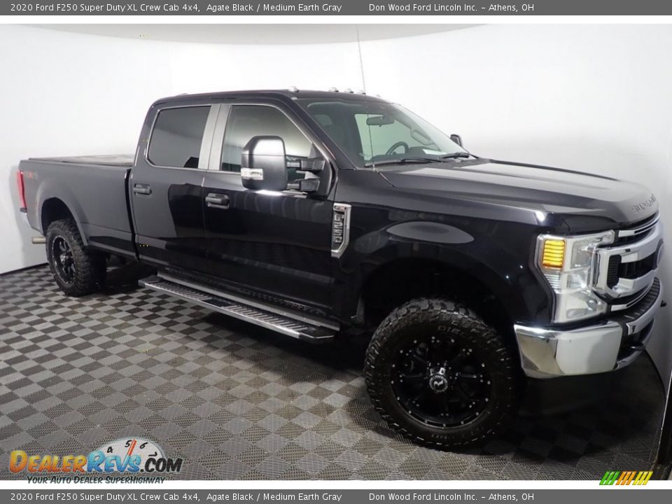 2020 Ford F250 Super Duty XL Crew Cab 4x4 Agate Black / Medium Earth Gray Photo #3