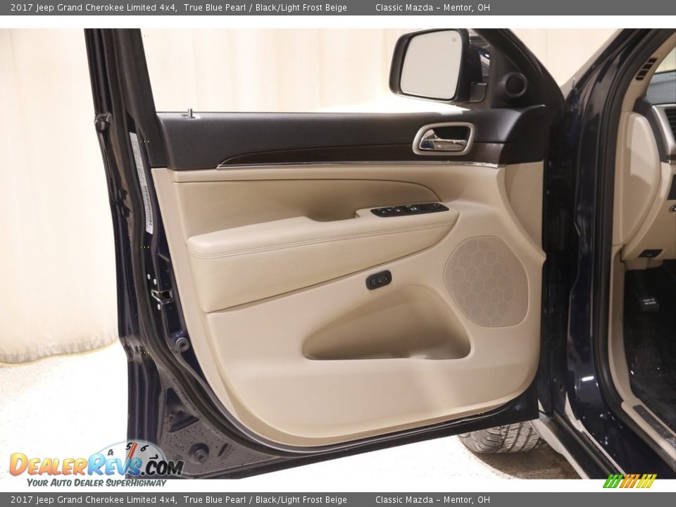 2017 Jeep Grand Cherokee Limited 4x4 True Blue Pearl / Black/Light Frost Beige Photo #4