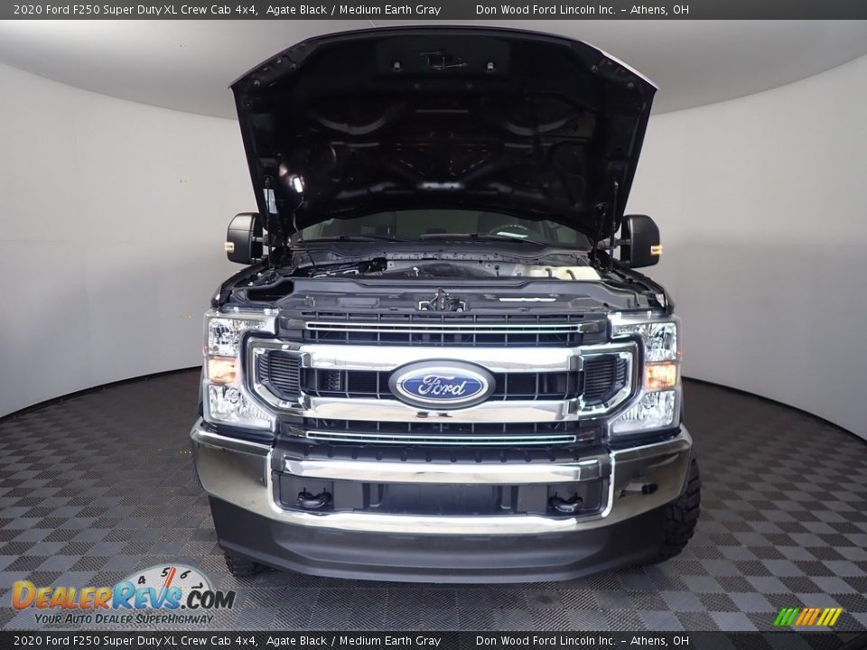 2020 Ford F250 Super Duty XL Crew Cab 4x4 Agate Black / Medium Earth Gray Photo #6