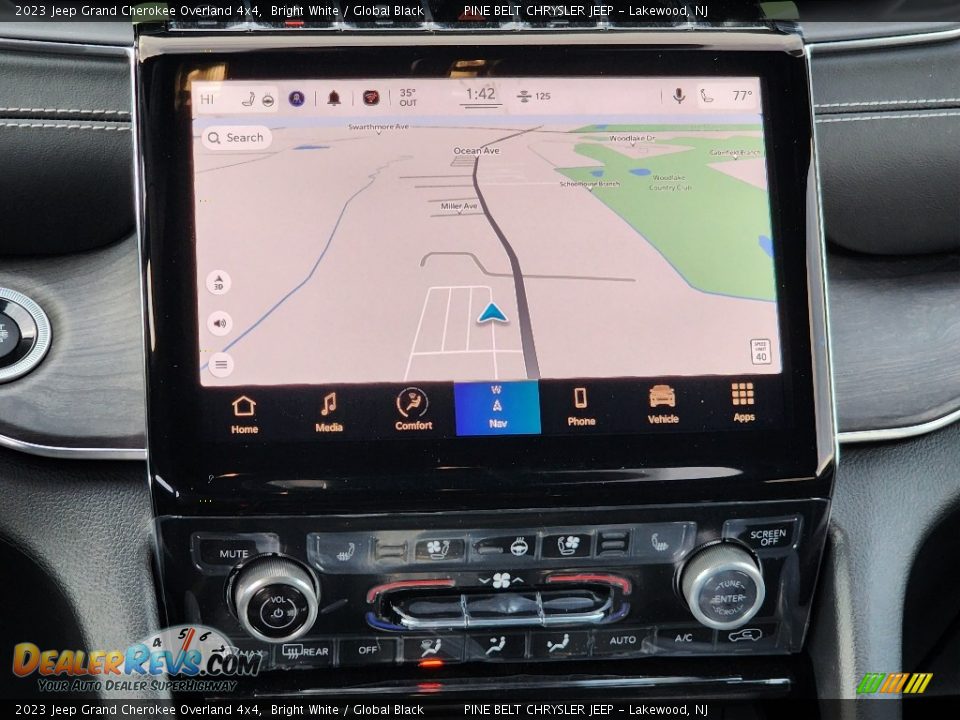 Navigation of 2023 Jeep Grand Cherokee Overland 4x4 Photo #14