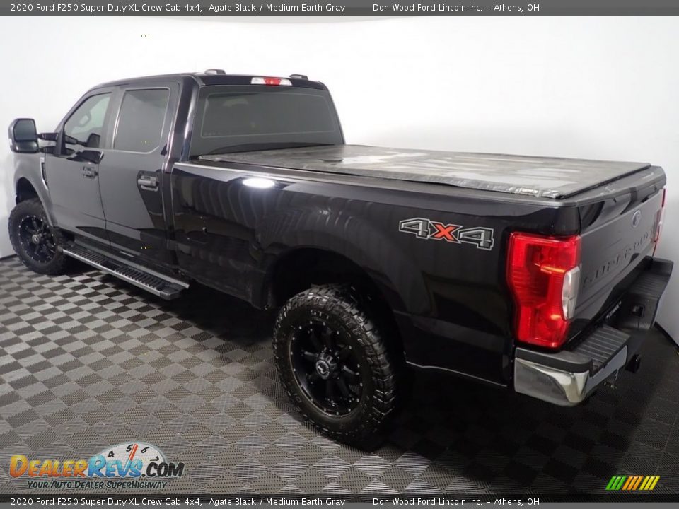 2020 Ford F250 Super Duty XL Crew Cab 4x4 Agate Black / Medium Earth Gray Photo #11