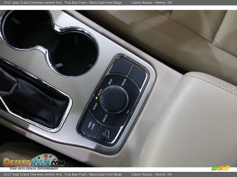 2017 Jeep Grand Cherokee Limited 4x4 True Blue Pearl / Black/Light Frost Beige Photo #17