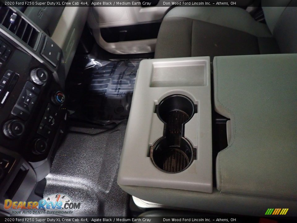 2020 Ford F250 Super Duty XL Crew Cab 4x4 Agate Black / Medium Earth Gray Photo #26