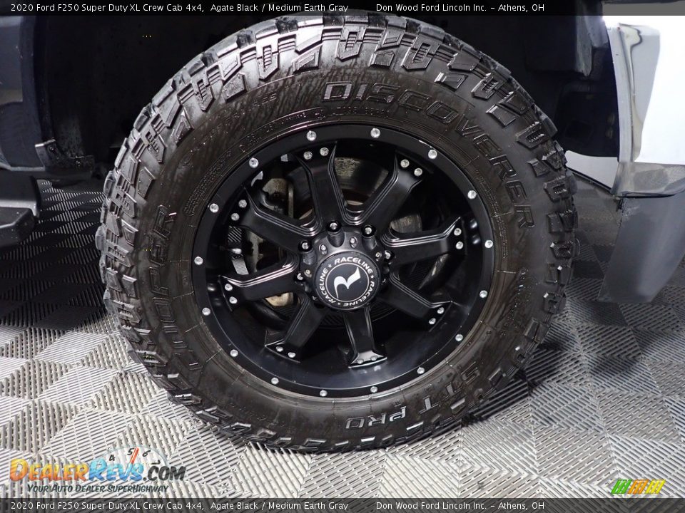 2020 Ford F250 Super Duty XL Crew Cab 4x4 Agate Black / Medium Earth Gray Photo #35