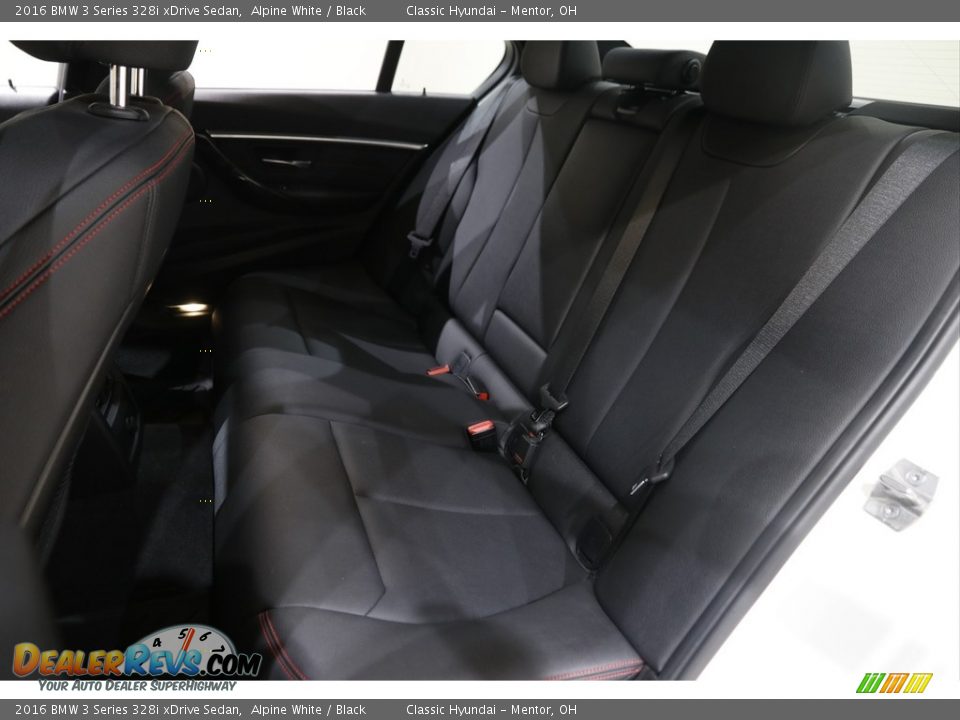2016 BMW 3 Series 328i xDrive Sedan Alpine White / Black Photo #18