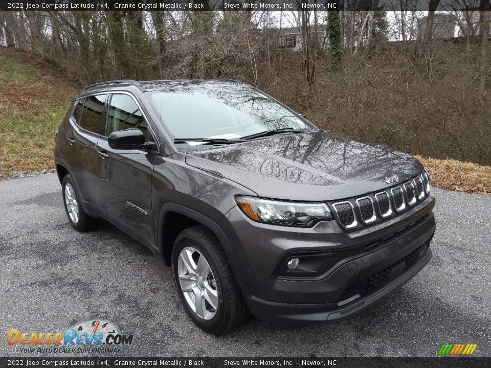 2022 Jeep Compass Latitude 4x4 Granite Crystal Metallic / Black Photo #4