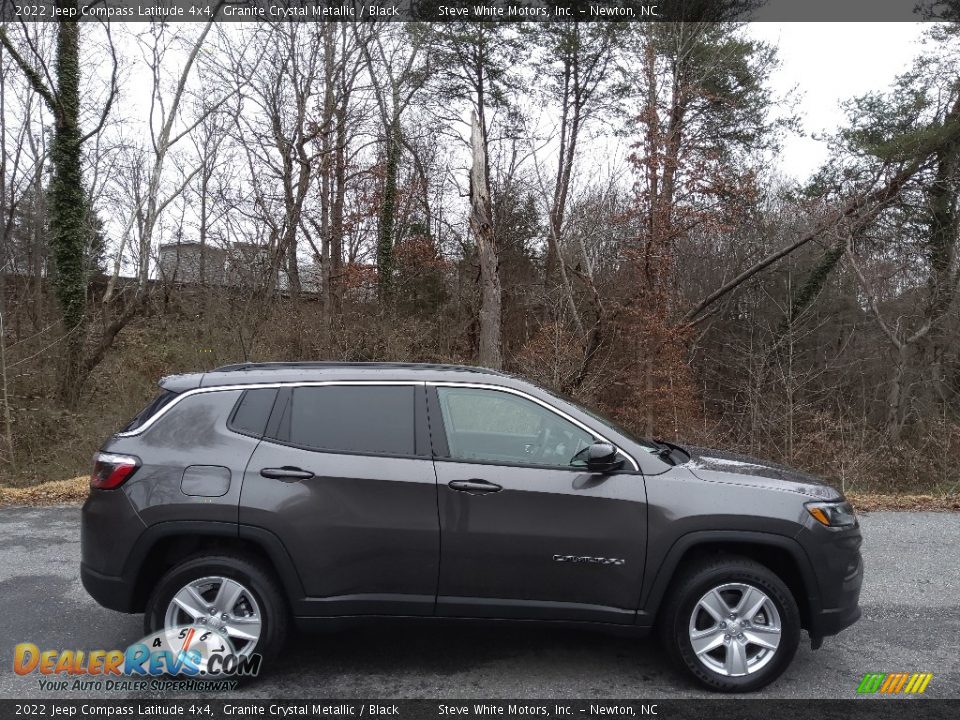 2022 Jeep Compass Latitude 4x4 Granite Crystal Metallic / Black Photo #5