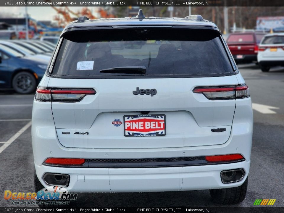 2023 Jeep Grand Cherokee L Summit 4x4 Bright White / Global Black Photo #6