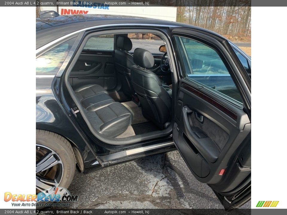 2004 Audi A8 L 4.2 quattro Brilliant Black / Black Photo #16