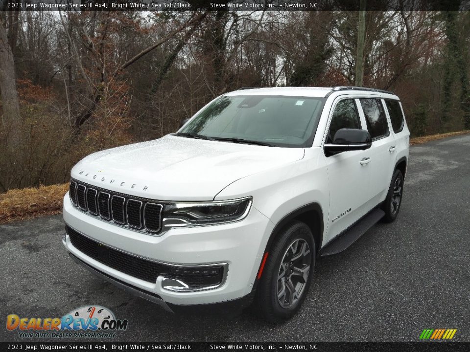 2023 Jeep Wagoneer Series III 4x4 Bright White / Sea Salt/Black Photo #2