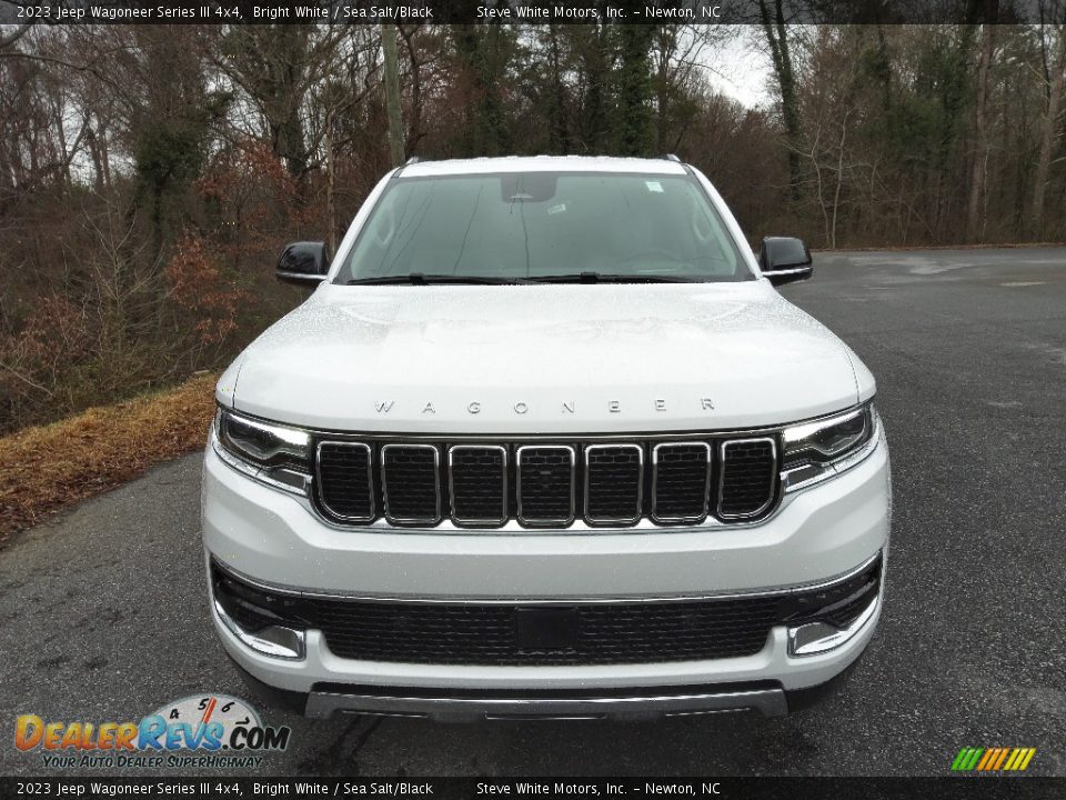 2023 Jeep Wagoneer Series III 4x4 Bright White / Sea Salt/Black Photo #3