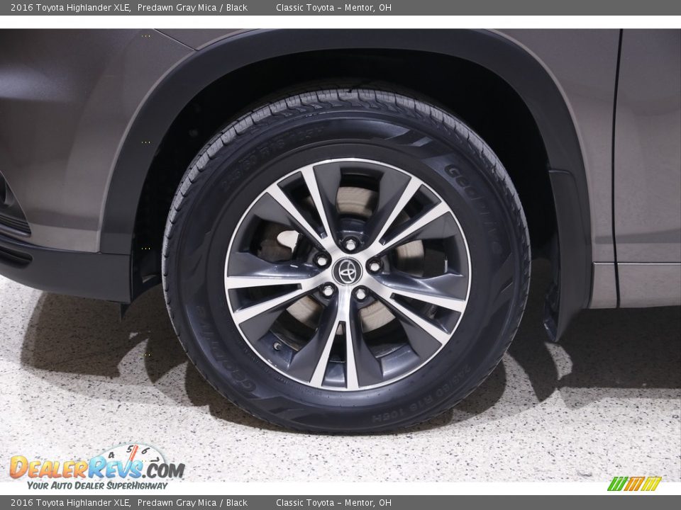 2016 Toyota Highlander XLE Predawn Gray Mica / Black Photo #23