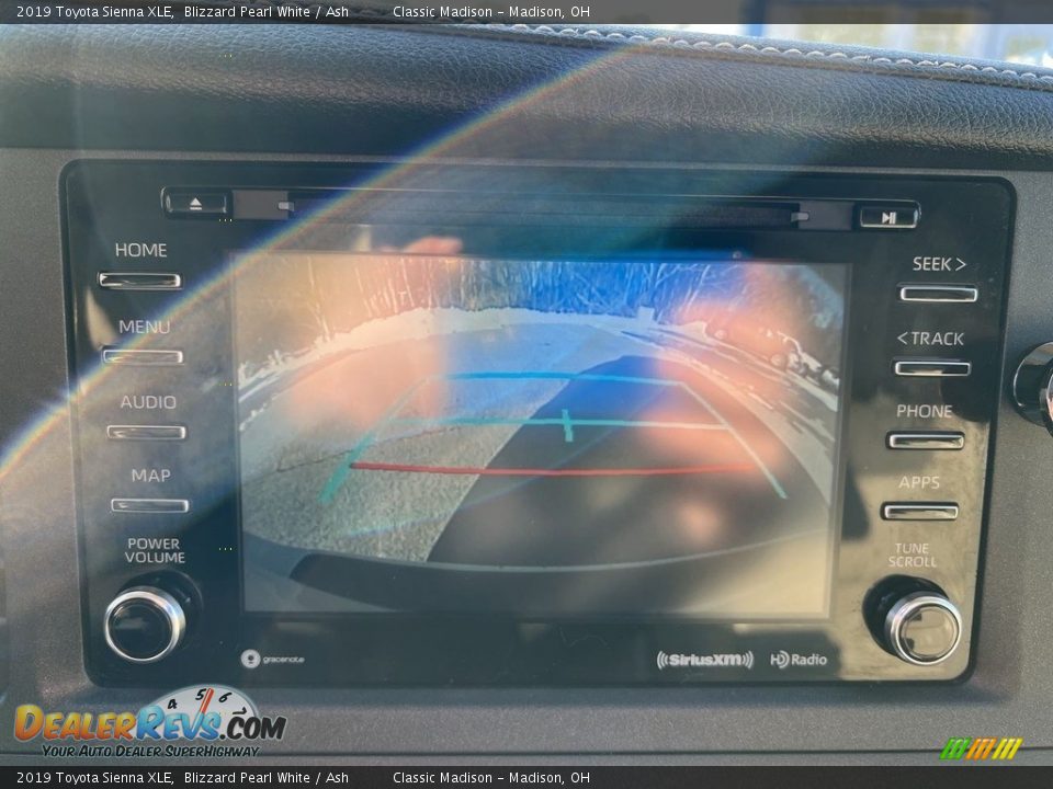 2019 Toyota Sienna XLE Blizzard Pearl White / Ash Photo #12