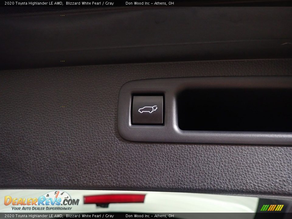 2020 Toyota Highlander LE AWD Blizzard White Pearl / Gray Photo #13