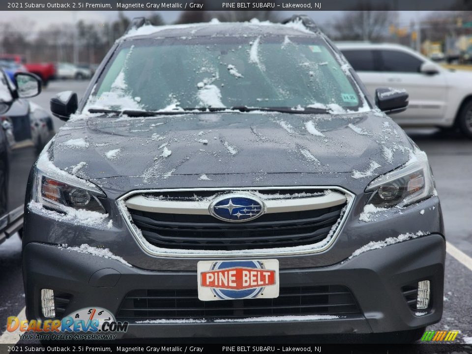 2021 Subaru Outback 2.5i Premium Magnetite Gray Metallic / Gray Photo #2