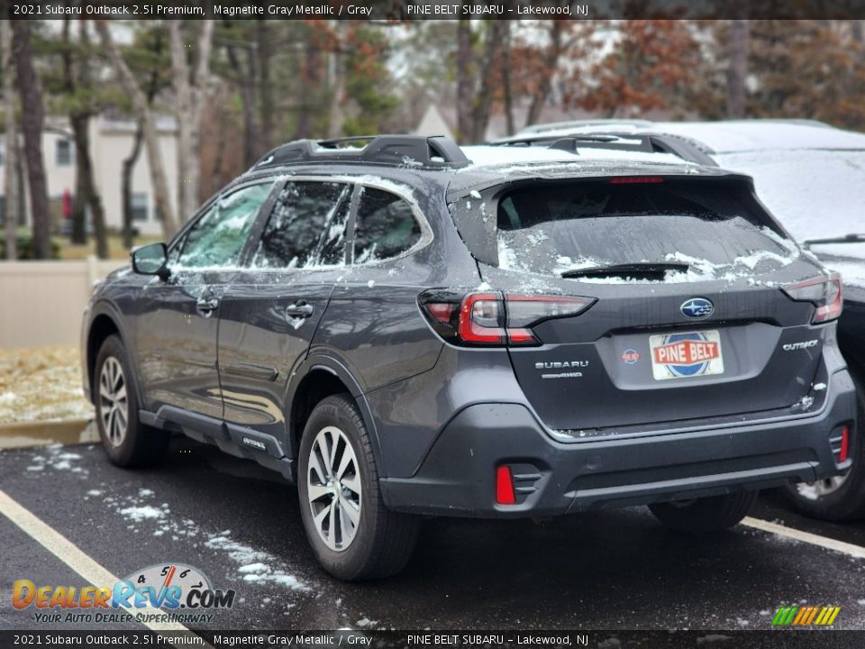 2021 Subaru Outback 2.5i Premium Magnetite Gray Metallic / Gray Photo #7