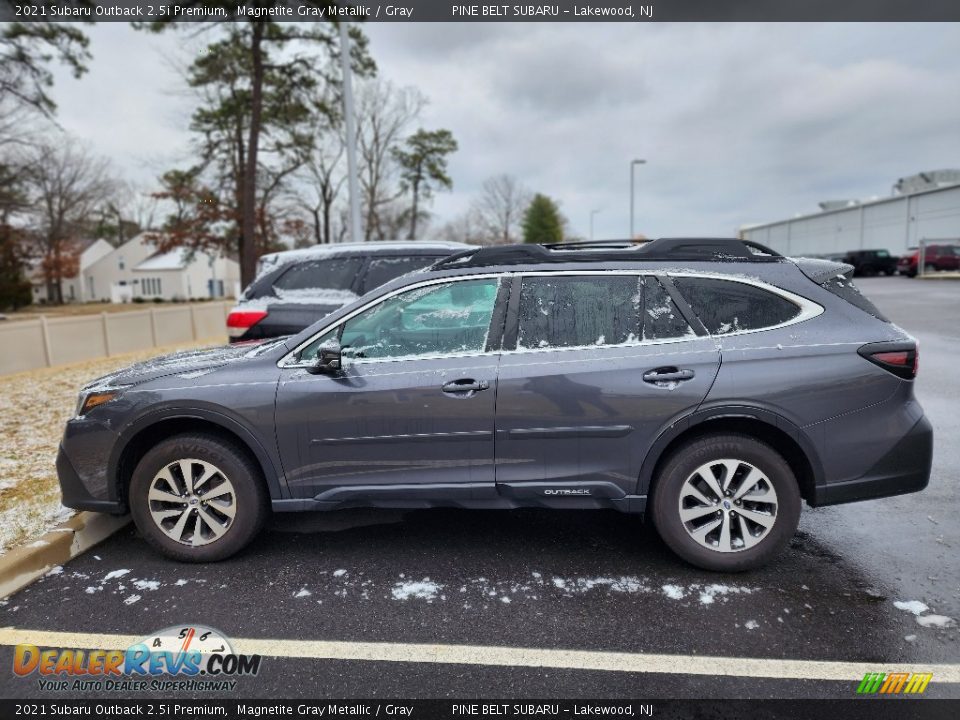 2021 Subaru Outback 2.5i Premium Magnetite Gray Metallic / Gray Photo #8