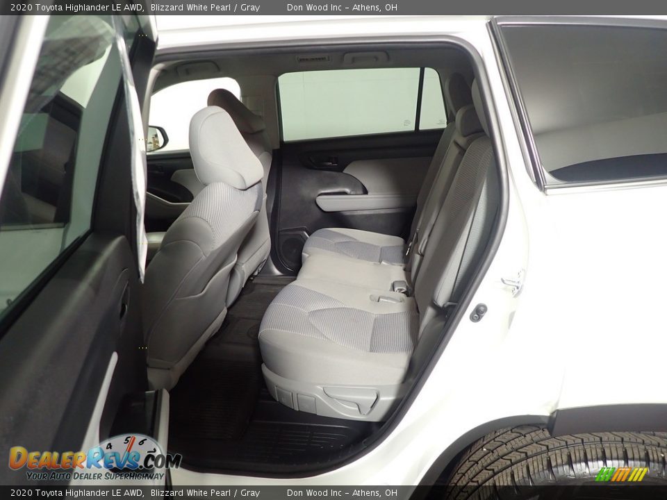2020 Toyota Highlander LE AWD Blizzard White Pearl / Gray Photo #32