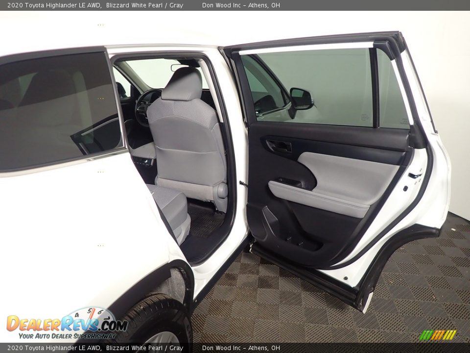 2020 Toyota Highlander LE AWD Blizzard White Pearl / Gray Photo #33