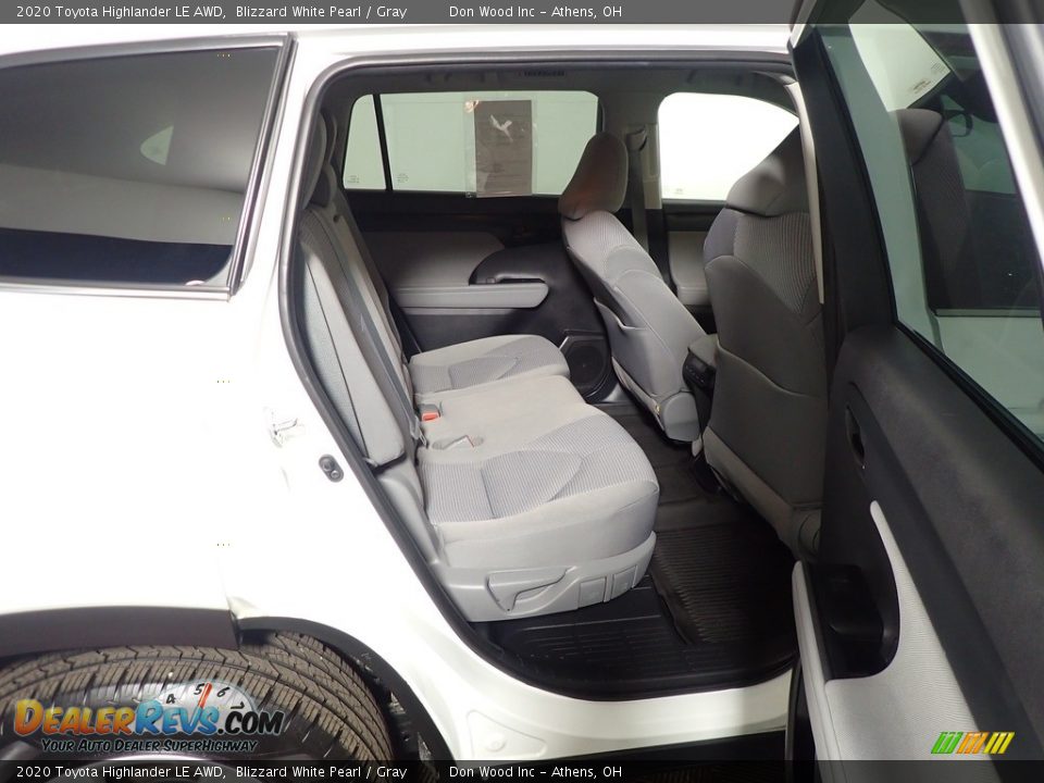 2020 Toyota Highlander LE AWD Blizzard White Pearl / Gray Photo #34