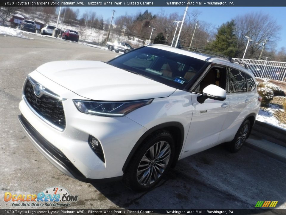 2020 Toyota Highlander Hybrid Platinum AWD Blizzard White Pearl / Glazed Caramel Photo #6