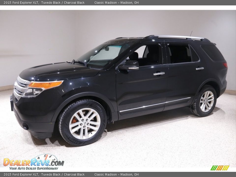 2015 Ford Explorer XLT Tuxedo Black / Charcoal Black Photo #3