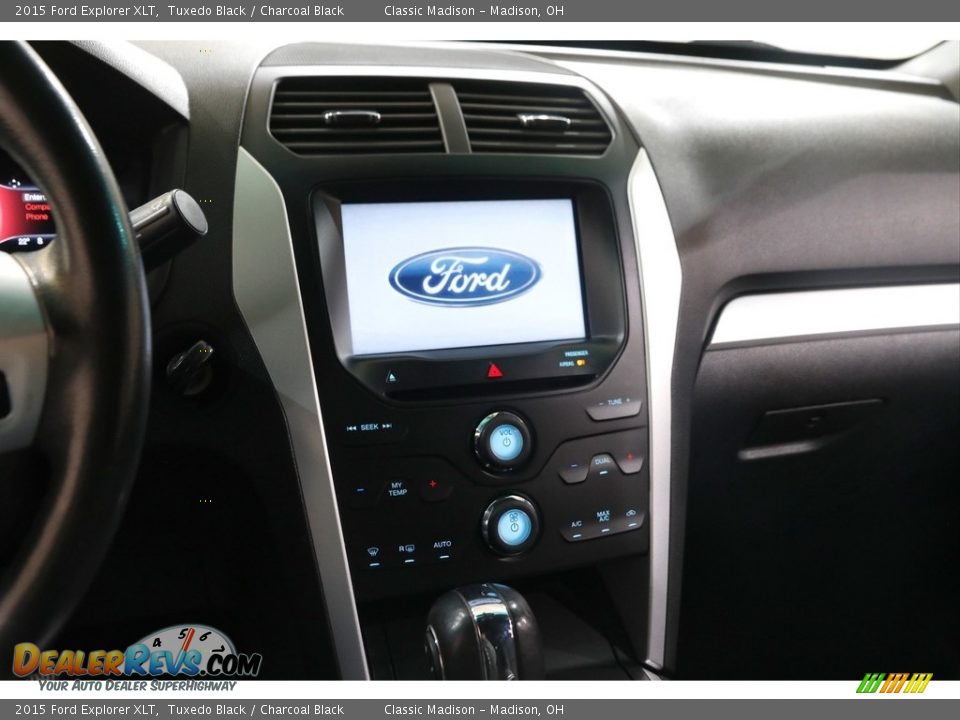 2015 Ford Explorer XLT Tuxedo Black / Charcoal Black Photo #9