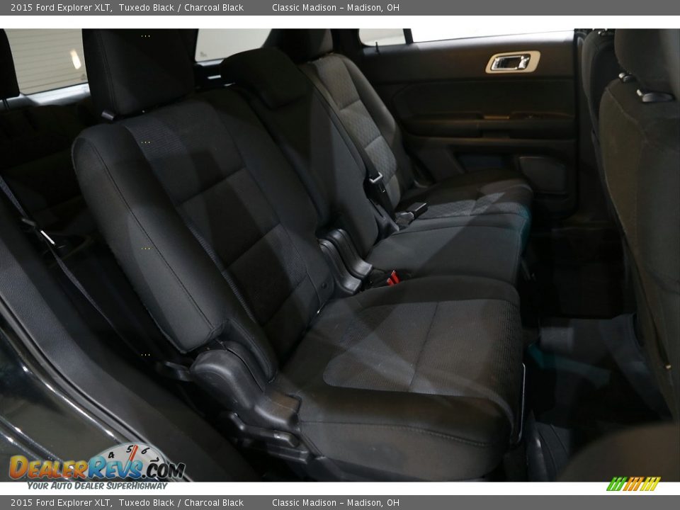 2015 Ford Explorer XLT Tuxedo Black / Charcoal Black Photo #14