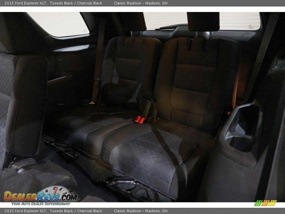 2015 Ford Explorer XLT Tuxedo Black / Charcoal Black Photo #16