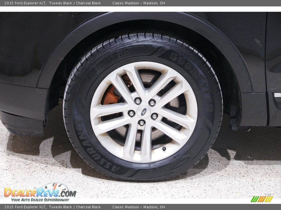 2015 Ford Explorer XLT Tuxedo Black / Charcoal Black Photo #19
