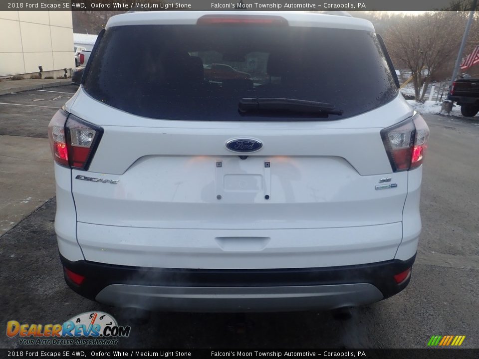 2018 Ford Escape SE 4WD Oxford White / Medium Light Stone Photo #3