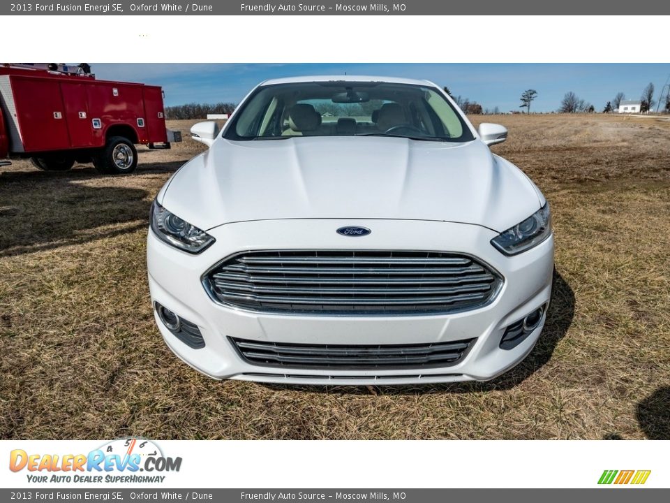 2013 Ford Fusion Energi SE Oxford White / Dune Photo #9