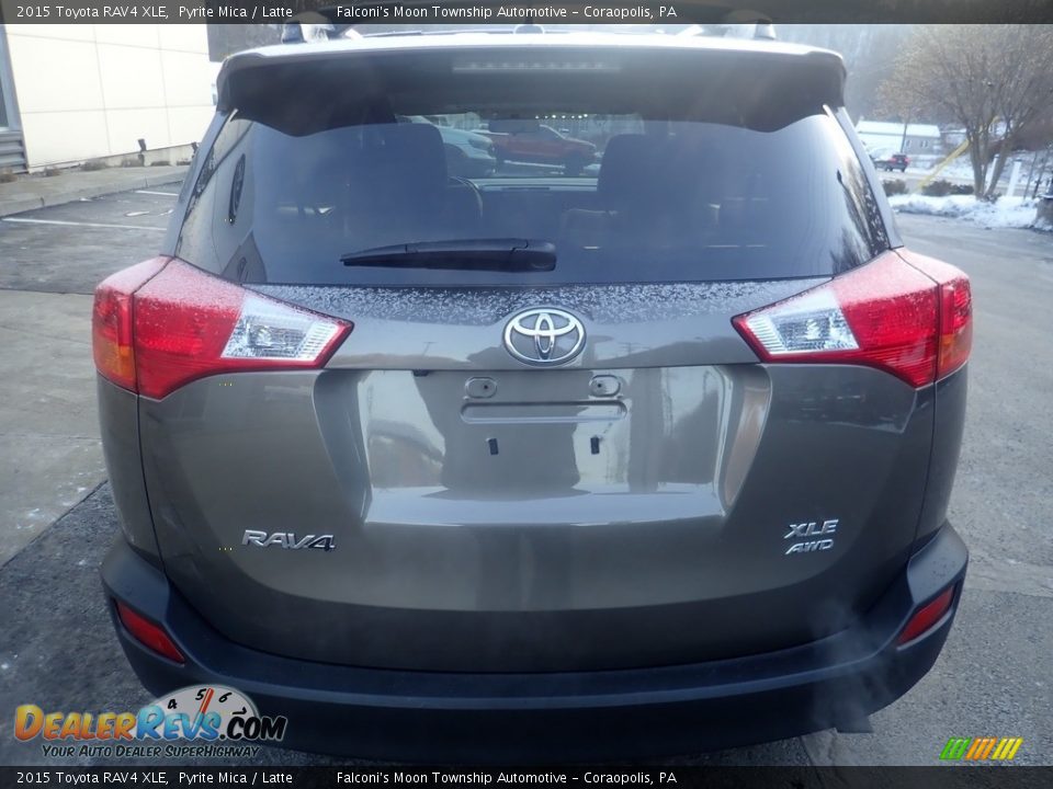 2015 Toyota RAV4 XLE Pyrite Mica / Latte Photo #3