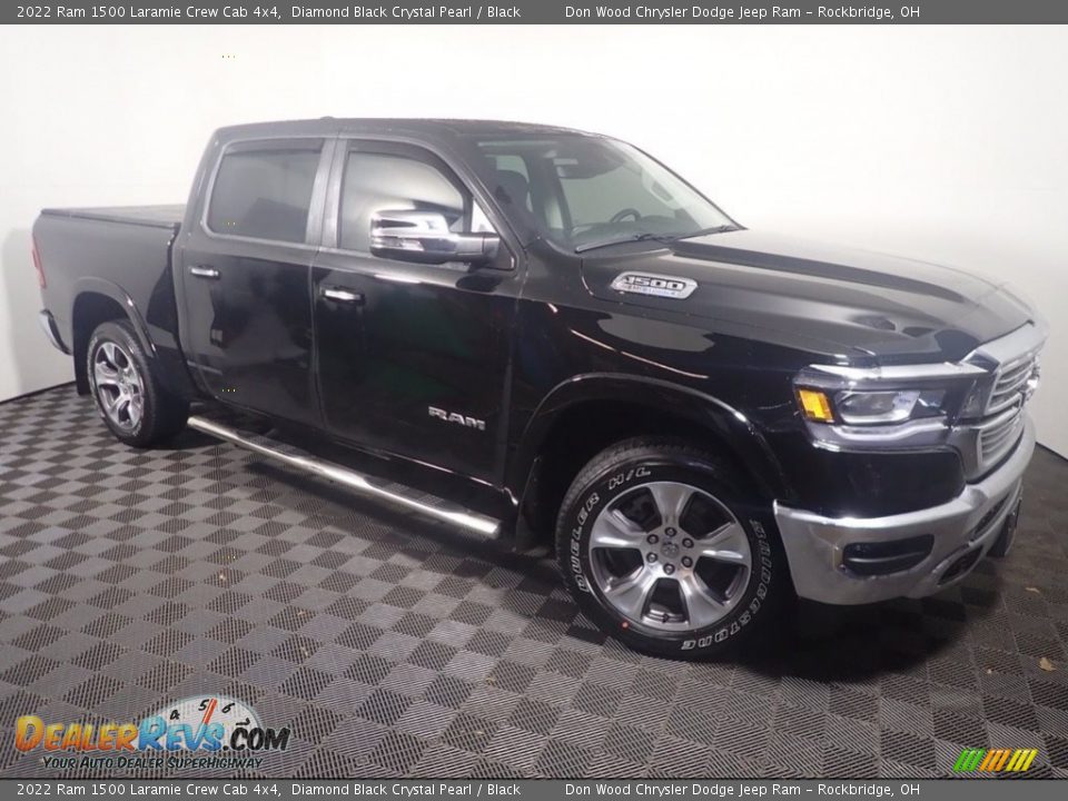 2022 Ram 1500 Laramie Crew Cab 4x4 Diamond Black Crystal Pearl / Black Photo #3