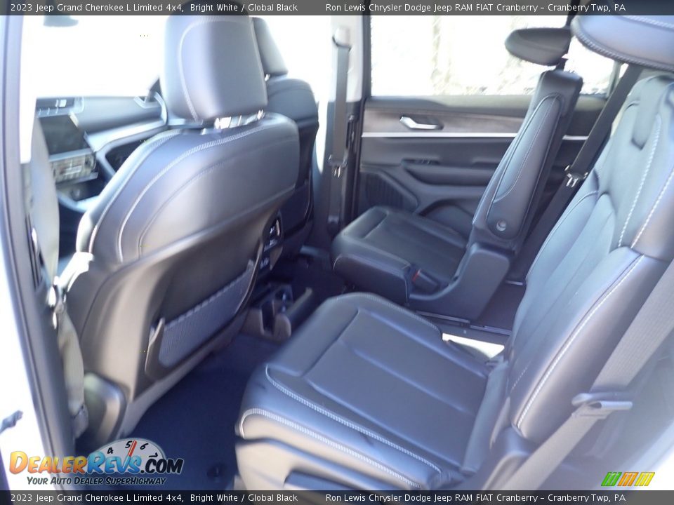 2023 Jeep Grand Cherokee L Limited 4x4 Bright White / Global Black Photo #10