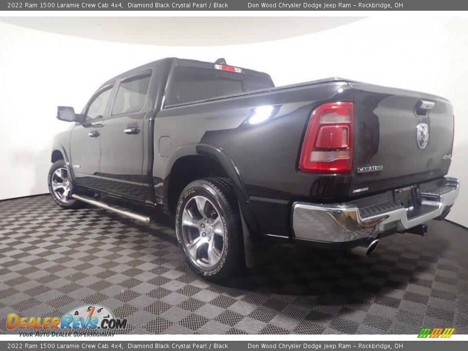 2022 Ram 1500 Laramie Crew Cab 4x4 Diamond Black Crystal Pearl / Black Photo #11