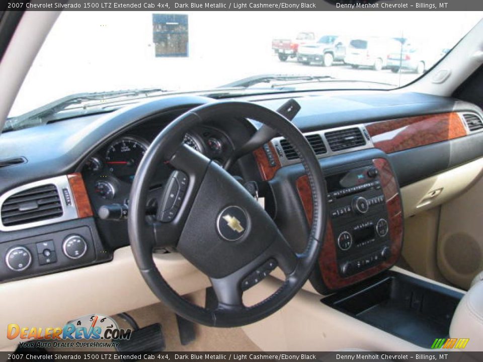 2007 Chevrolet Silverado 1500 LTZ Extended Cab 4x4 Dark Blue Metallic / Light Cashmere/Ebony Black Photo #10