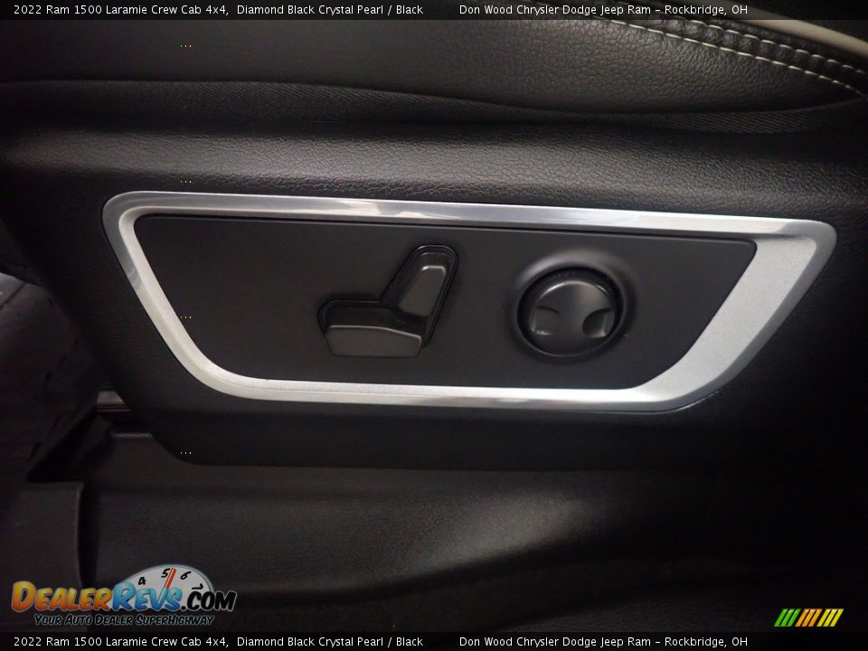 2022 Ram 1500 Laramie Crew Cab 4x4 Diamond Black Crystal Pearl / Black Photo #20