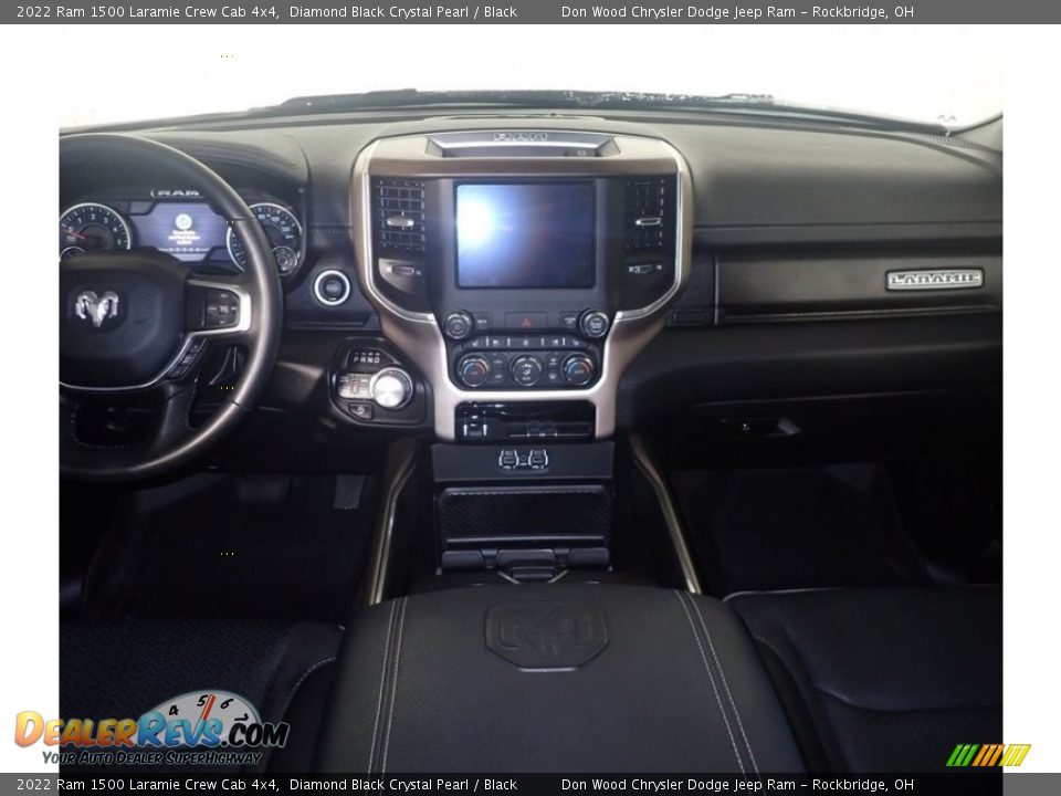 2022 Ram 1500 Laramie Crew Cab 4x4 Diamond Black Crystal Pearl / Black Photo #22