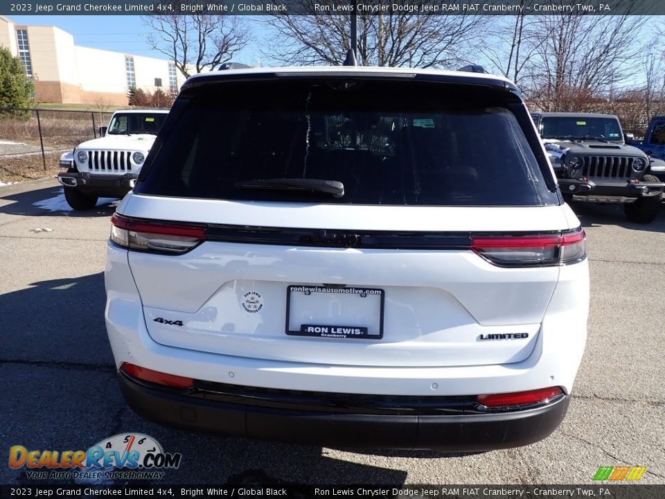 2023 Jeep Grand Cherokee Limited 4x4 Bright White / Global Black Photo #4