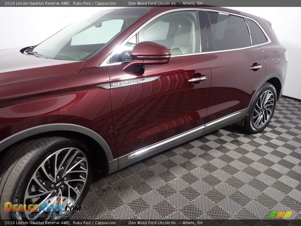 2019 Lincoln Nautilus Reserve AWD Ruby Red / Cappuccino Photo #12