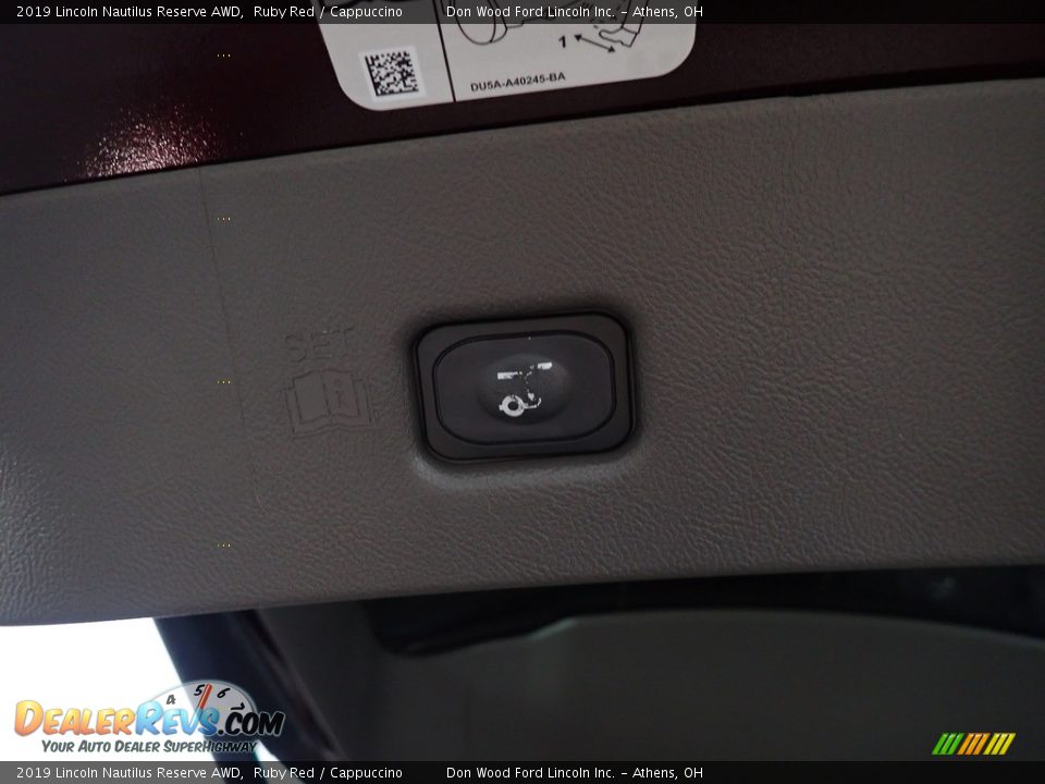 2019 Lincoln Nautilus Reserve AWD Ruby Red / Cappuccino Photo #17
