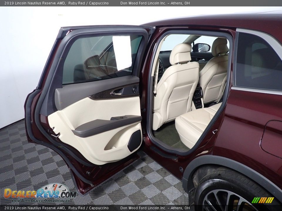 2019 Lincoln Nautilus Reserve AWD Ruby Red / Cappuccino Photo #36