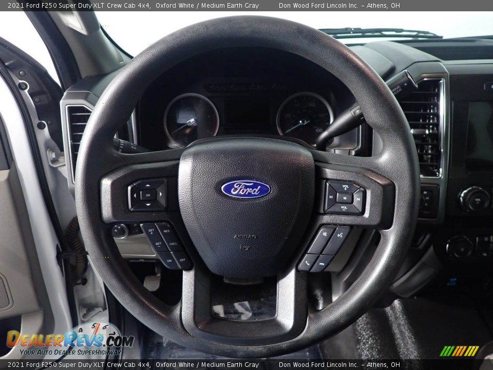 2021 Ford F250 Super Duty XLT Crew Cab 4x4 Oxford White / Medium Earth Gray Photo #18