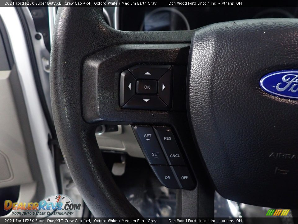 2021 Ford F250 Super Duty XLT Crew Cab 4x4 Oxford White / Medium Earth Gray Photo #20