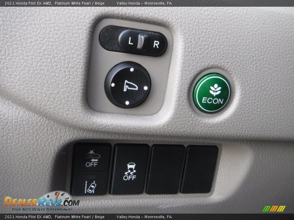 Controls of 2021 Honda Pilot EX AWD Photo #12