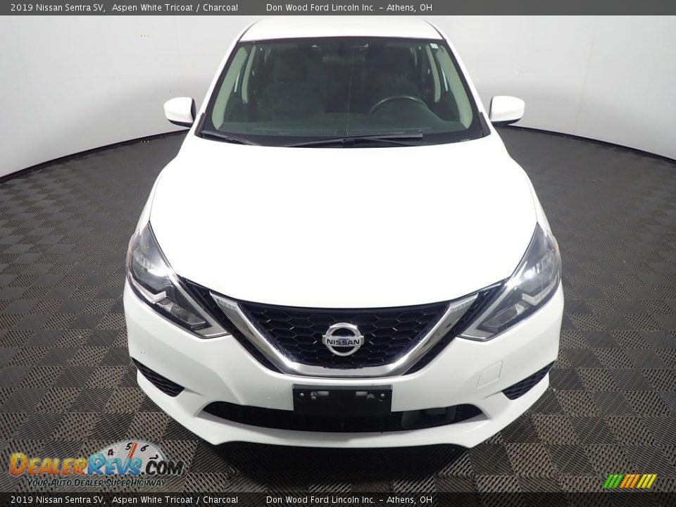 2019 Nissan Sentra SV Aspen White Tricoat / Charcoal Photo #6